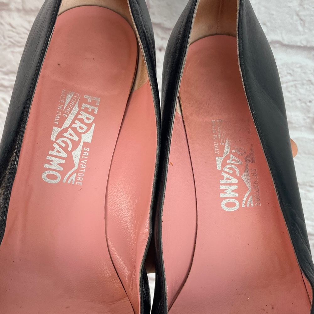 Salvatore Ferragamo Black Leather Logo Kitten Career Style Heels Size 10 - Picture 3 of 13